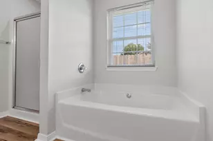 1915 Jo-Tam Ln, Navarre, FL 32566 - Photo 22
