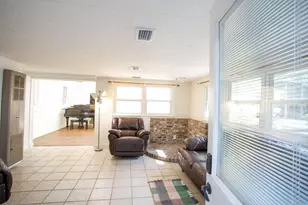 4 NE Bay Dr, Fort Walton Beach, FL 32548 - Photo 18