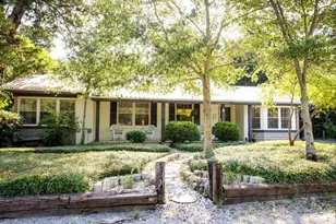 4 NE Bay Dr, Fort Walton Beach, FL 32548 - Photo 2