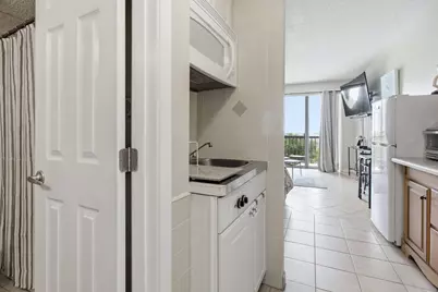 214 SW Miracle Strip Parkway #406B, Fort Walton Beach, FL 32548 - Photo 2