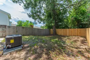 1800 Whispering Oaks Ln, Fort Walton Beach, FL 32547 - Photo 26