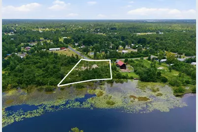 9802 Creek Bank Drive, Youngstown, FL 32466 - Photo 4
