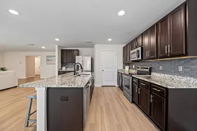 352 Merlin Court, Crestview, FL 32539 - Photo 10