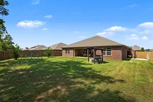 352 Merlin Ct, Crestview, FL 32539 - Photo 32