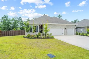 9051 Bird Song Cir, Milton, FL 32583 - Photo 2