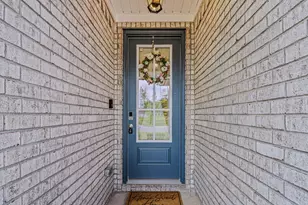 9051 Bird Song Cir, Milton, FL 32583 - Photo 4