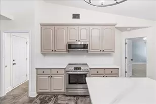 656 Territory Ln, Crestview, FL 32536 - Photo 16