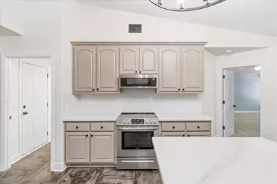 656 Territory Lane, Crestview, FL 32536 - Photo 16