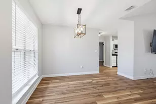 1565 Meadowbrook Ct, Niceville, FL 32578 - Photo 4