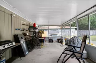 318 Pelham Rd, Fort Walton Beach, FL 32547 - Photo 20