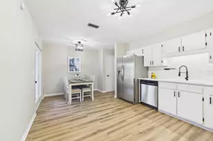 1920 Redwood Ave, Niceville, FL 32578 - Photo 10