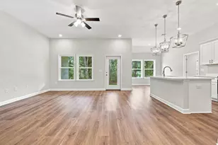 123 Fairway Dr, Crestview, FL 32536 - Photo 6