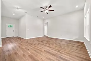 123 Fairway Dr, Crestview, FL 32536 - Photo 10