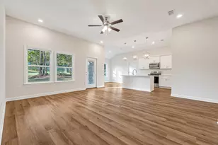 123 Fairway Dr, Crestview, FL 32536 - Photo 4