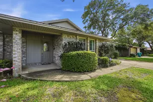 85 Lake Lorraine Cir, Shalimar, FL 32579 - Photo 12