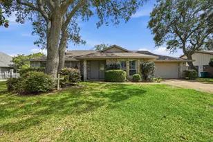 85 Lake Lorraine Cir, Shalimar, FL 32579 - Photo 10