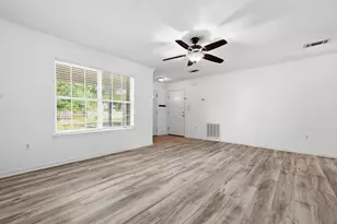 357 Timber Wind Dr, Defuniak Springs, FL 32433 - Photo 10