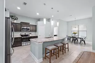3019 Crown Creek Cir, Crestview, FL 32539 - Photo 10