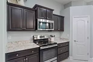 3019 Crown Creek Cir, Crestview, FL 32539 - Photo 12