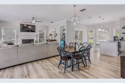 895 Shalimar Court, Shalimar, FL 32579 - Photo 8