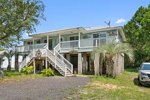3034 Bay St, Gulf Breeze, FL 32563 - Photo 2