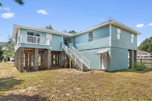 3034 Bay St, Gulf Breeze, FL 32563 - Photo 18