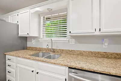 2216 Calle De Marbella, Navarre, FL 32566 - Photo 14