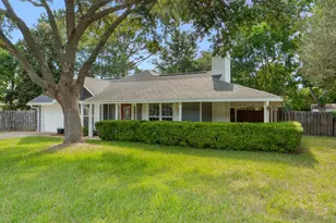 2181 Calle De Castelar, Navarre, FL 32566 - Photo 4
