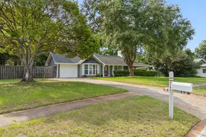 2181 Calle De Castelar, Navarre, FL 32566 - Photo 2