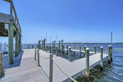2566 Cayenne Lane, Shalimar, FL 32579 - Photo 116