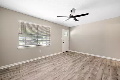 207 Oglesby Avenue, Crestview, FL 32536 - Photo 14