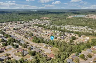 272 Limestone Cir, Crestview, FL 32539 - Photo 2