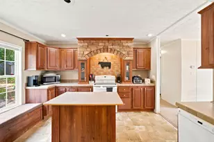 439 Woodpecker Ln, Holt, FL 32564 - Photo 12
