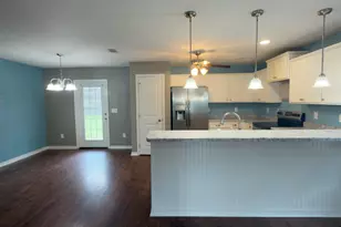 455 Eisenhower Dr, Crestview, FL 32539 - Photo 4