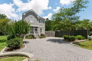 187 N 7th St, Santa Rosa Beach, FL 32459 - Photo 1