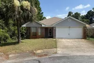 1024 Freeport Ct, Mary Esther, FL 32569 - Photo 2