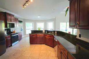 2064 Sundown Dr, Navarre, FL 32566 - Photo 16