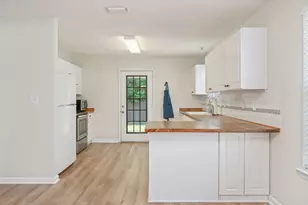 398 Pristine Water Ln, Mary Esther, FL 32569 - Photo 16