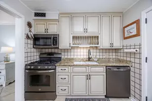 2 NE Bay Dr, Fort Walton Beach, FL 32548 - Photo 26