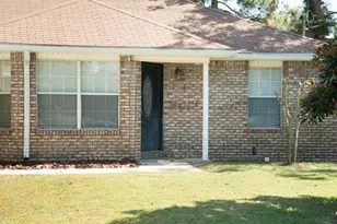 143 Palmetto Ave, Mary Esther, FL 32569 - Photo 2