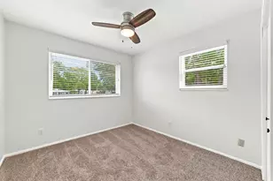 102 NW Robinwood Dr, Fort Walton Beach, FL 32548 - Photo 22