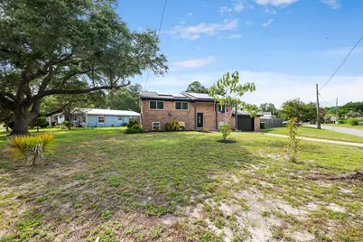 102 NW Robinwood Drive, Fort Walton Beach, FL 32548 - Photo 4