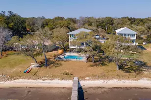 5129 Soundside Dr, Gulf Breeze, FL 32563 - Photo 36