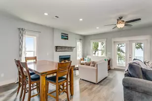 5129 Soundside Dr, Gulf Breeze, FL 32563 - Photo 22