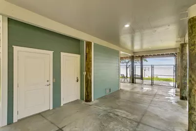 5129 Soundside Drive, Gulf Breeze, FL 32563 - Photo 12