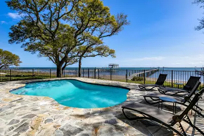 5129 Soundside Drive, Gulf Breeze, FL 32563 - Photo 4