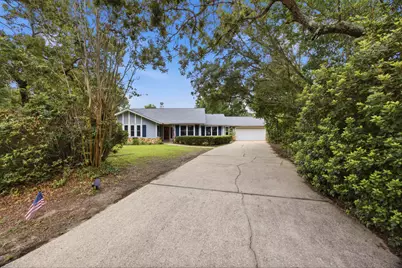 406 Greenwood Way, Niceville, FL 32578 - Photo 2