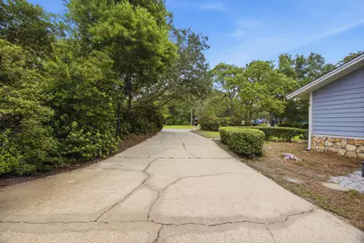 406 Greenwood Way, Niceville, FL 32578 - Photo 6