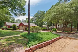 2436 Rocky Shores Dr, Niceville, FL 32578 - Photo 8