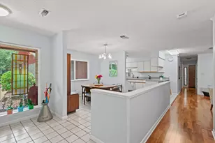 2436 Rocky Shores Dr, Niceville, FL 32578 - Photo 12